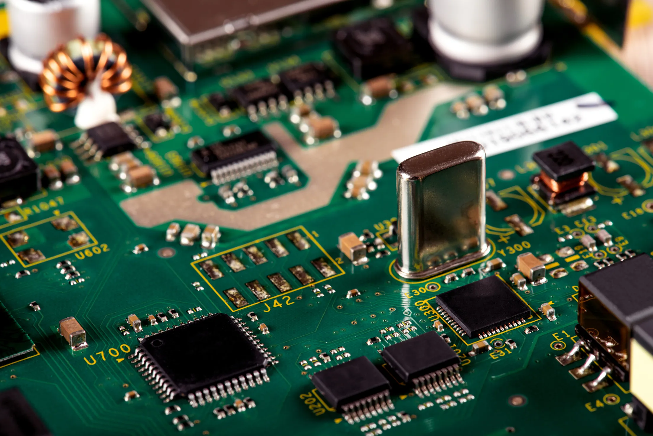 Processo di ingegnerizzazione di un nuovo prodotto elettronico - dalla progettazione alla produzione